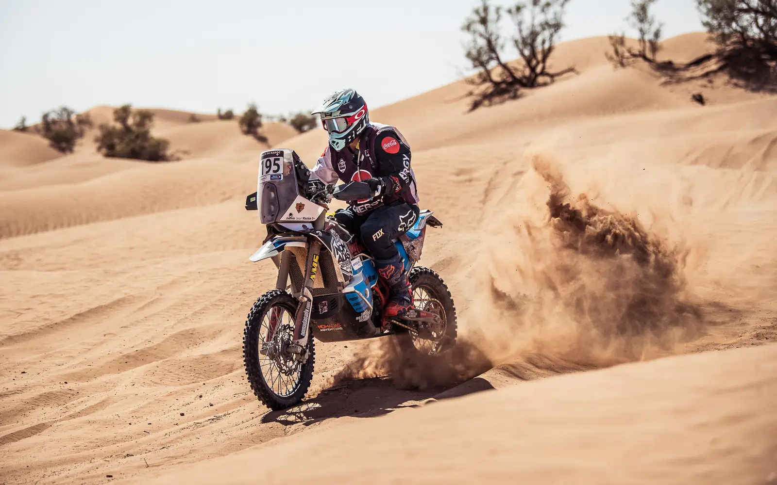 Jasmin Riccius in den Dünen der Rallye du Maroc